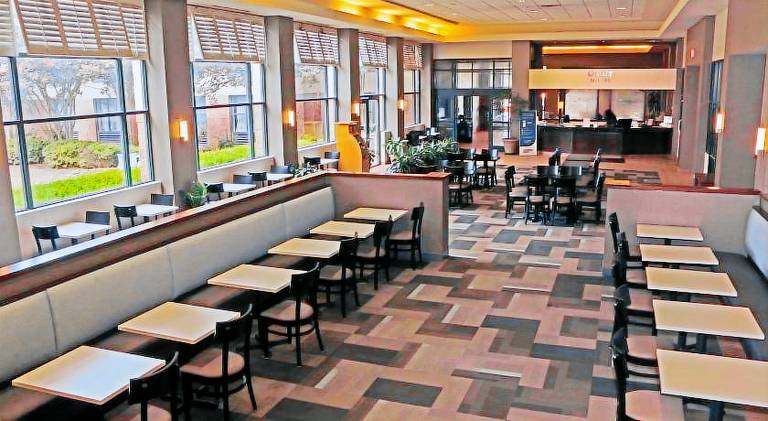 Quality Suites Lake Wright - Norfolk Airport — photo 4