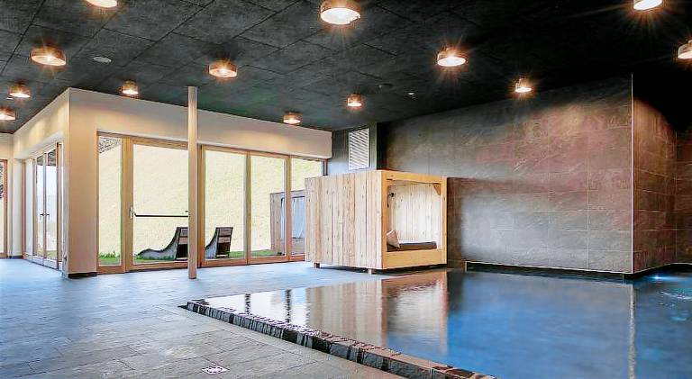 Chalet with sauna, yard & patio | Pet-friendly — photo 5