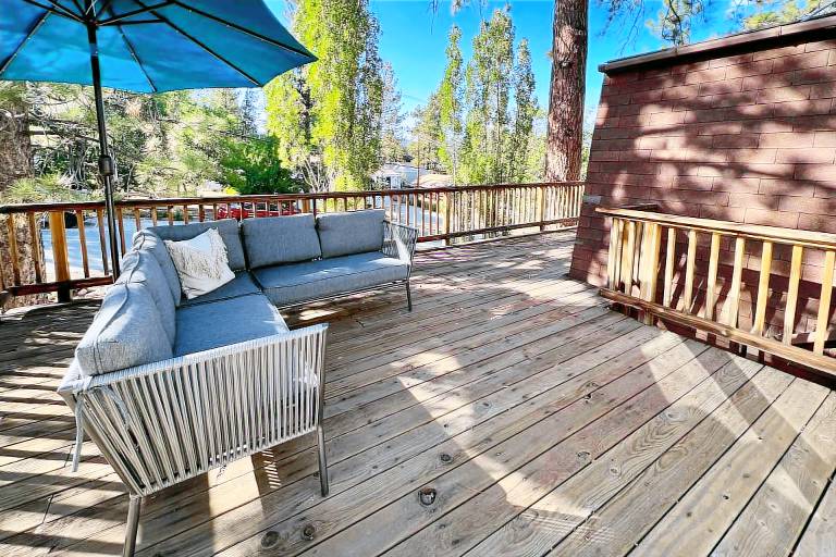 Pet-Friendly Cottage, Walk From Big Bear Village! — photo 3