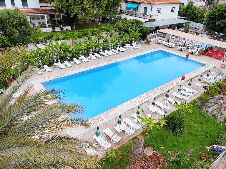 Aparthotel Pietra Ligure