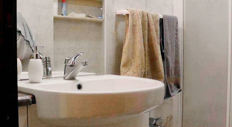 Apartment with pool — photo 2