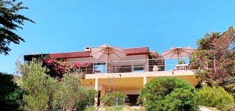 Child-friendly vacation home with pool, garden & grill | Pets allowed — photo 3
