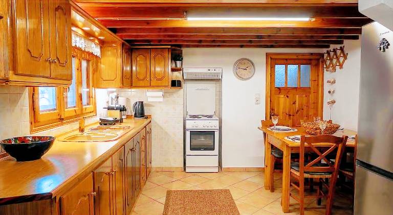 Vacation home with patio — photo 4