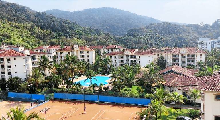 Holiday apartment with pool in Ubatuba