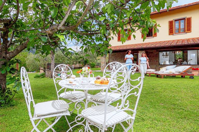 Villa with garden, barbecue & private pool — photo 4