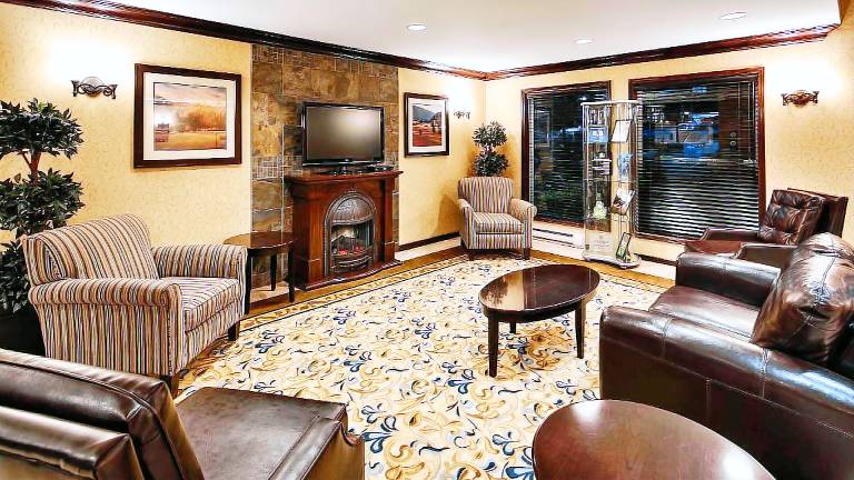 Best Western Plus Country Meadows Inn — photo 4