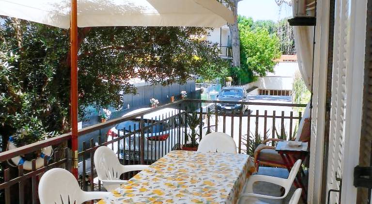 Vacation home | Close to the beach | Pets allowed — photo 3