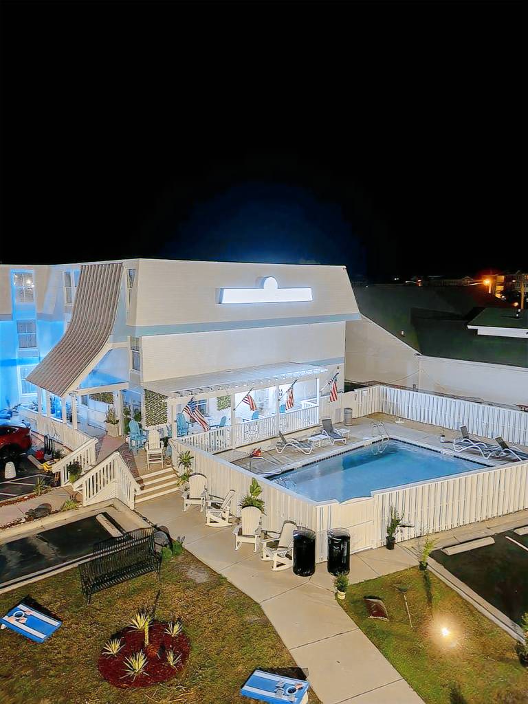 Ocean Sands Beach Boutique Inn - Stay By the Beach — photo 4