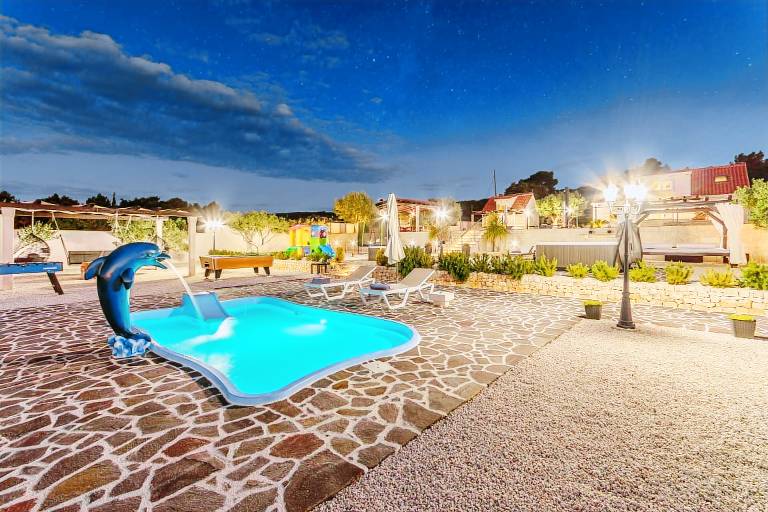 Three bedroom house near beach Supetar, Brač (K-12371) in Supetar