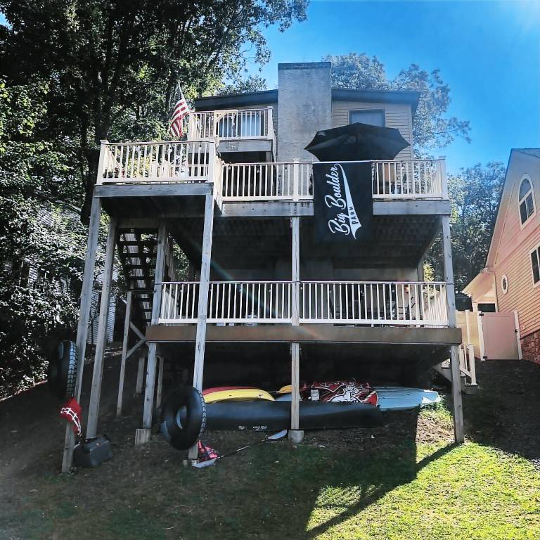 House  Jim Thorpe