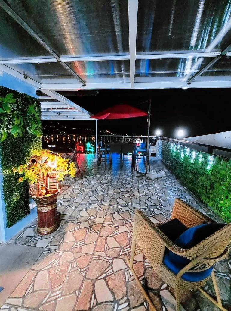 Apartment with BBQ & garden — photo 5