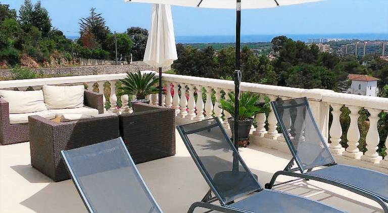 Villa with pool in Mandelieu-La-Napoule