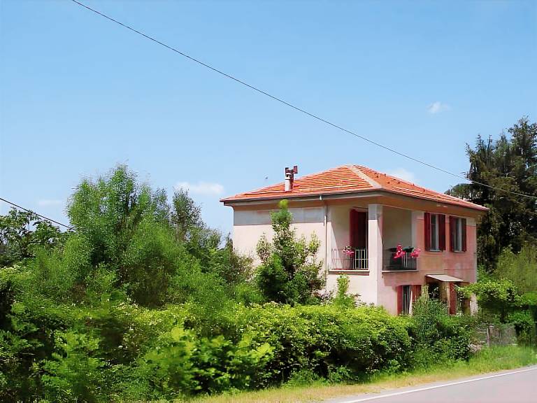 Villa with pool & jacuzzi | Dogs allowed in Alessandria