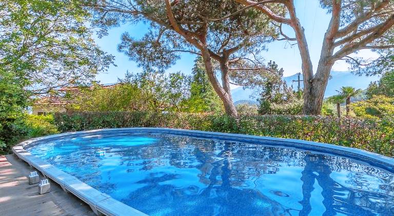 Villa with hot tub & pool — photo 3