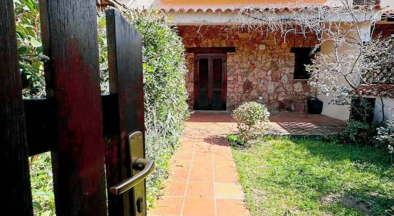 Holiday apartment with garden in San Teodoro