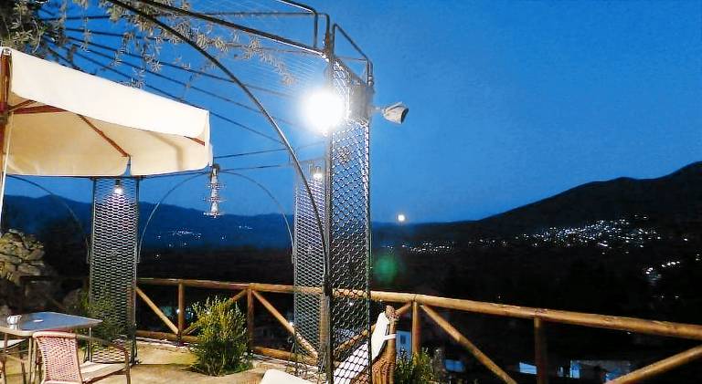 House with terrace, grill & garden — photo 3