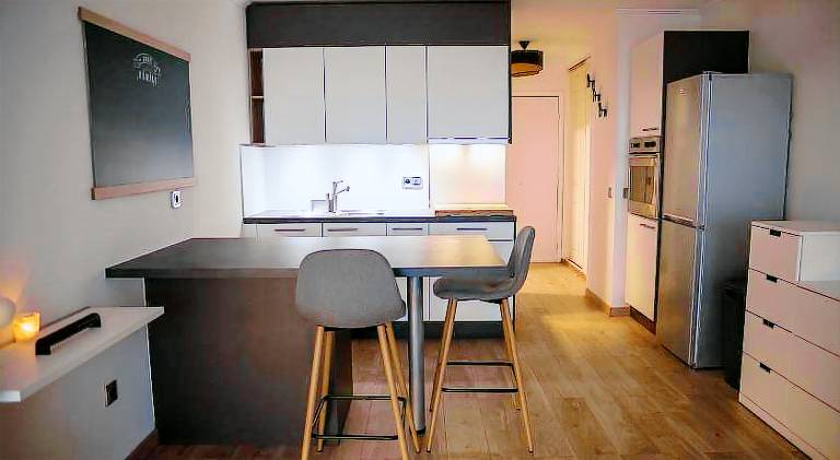 Fully equipped holiday apartment with patio, yard & private pool | Dogs allowed — photo 4