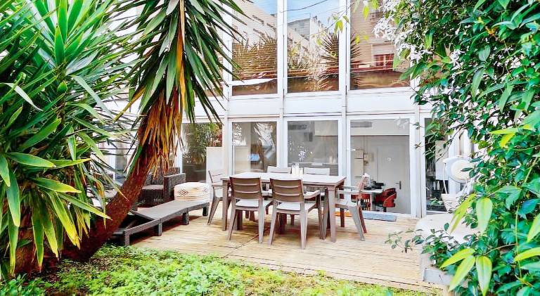 Apartment with patio — photo 5