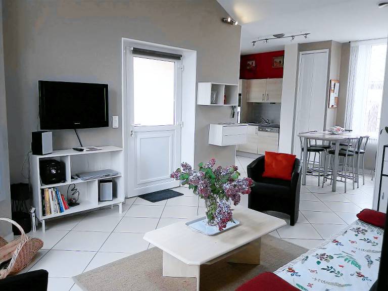 Gite with terrace & garden — photo 4