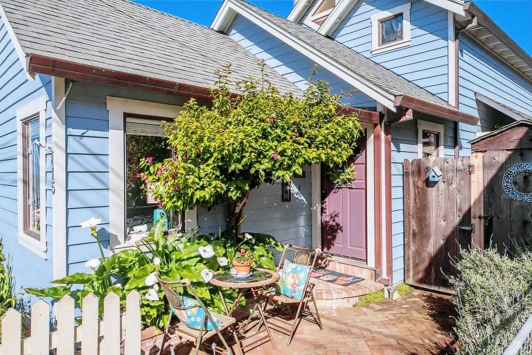House  Monterey