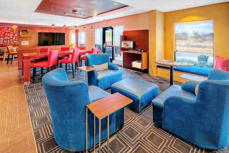 TownePlace Suites by Marriott Hattiesburg — photo 3
