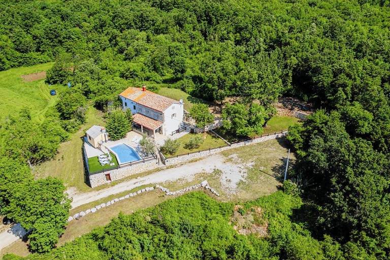 Fully equipped villa with terrace, garden & private pool | Mountain view | Pets allowed — photo 5