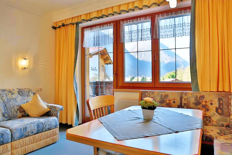 Ferienwohnung  Elbigenalp