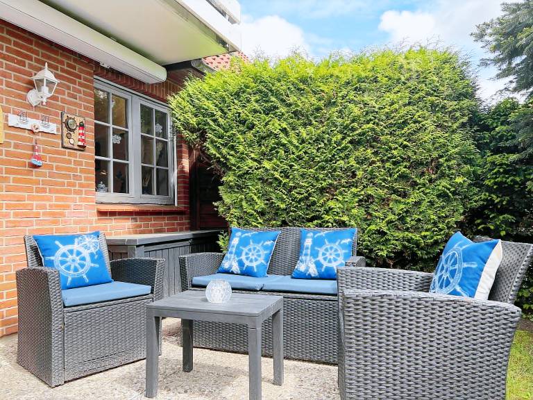 Holiday apartment with patio — photo 3