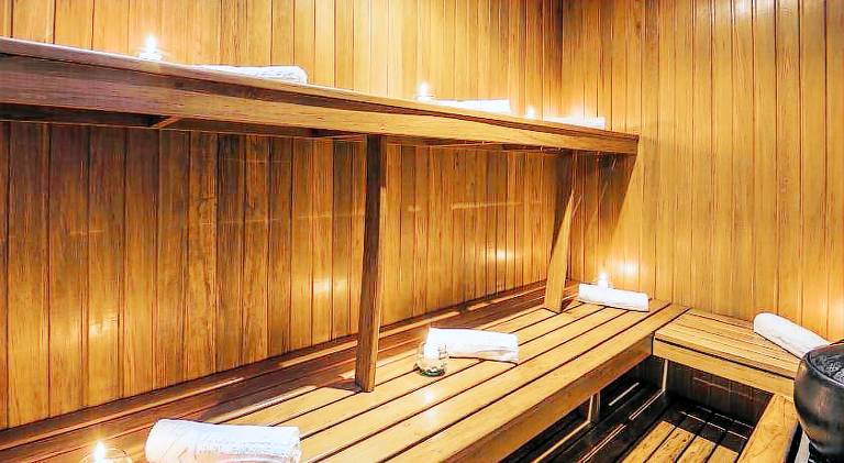 Apartment with sauna — photo 4