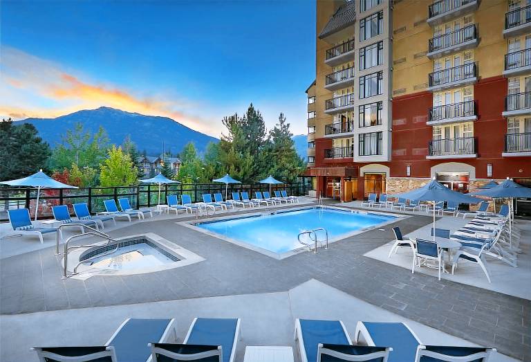 Hilton Whistler Resort & Spa — photo 2