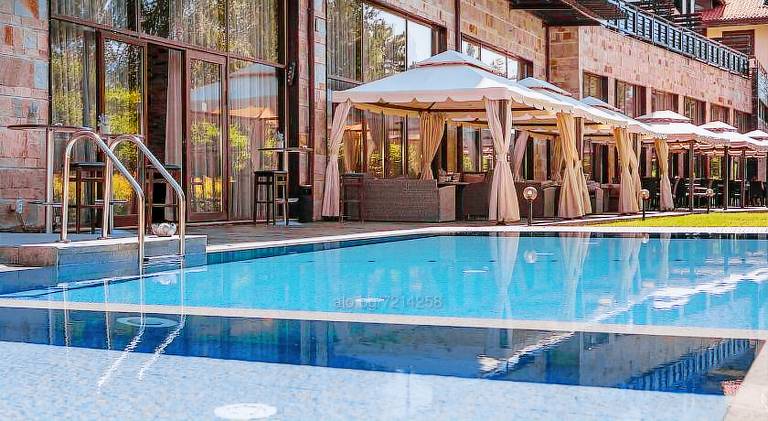 Apartment with pool & jacuzzi | Pets are welcome — photo 4