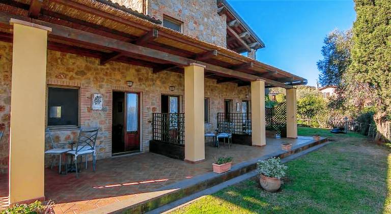 Farm with grill, yard & patio | Dogs allowed — photo 2
