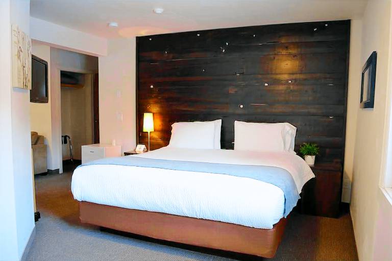 Lodge Port Sydney