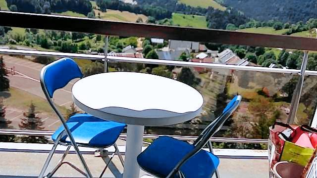 At the foot of shops, 5th floor, view mountain, balcony, 18m², Villard de Lans — photo 4
