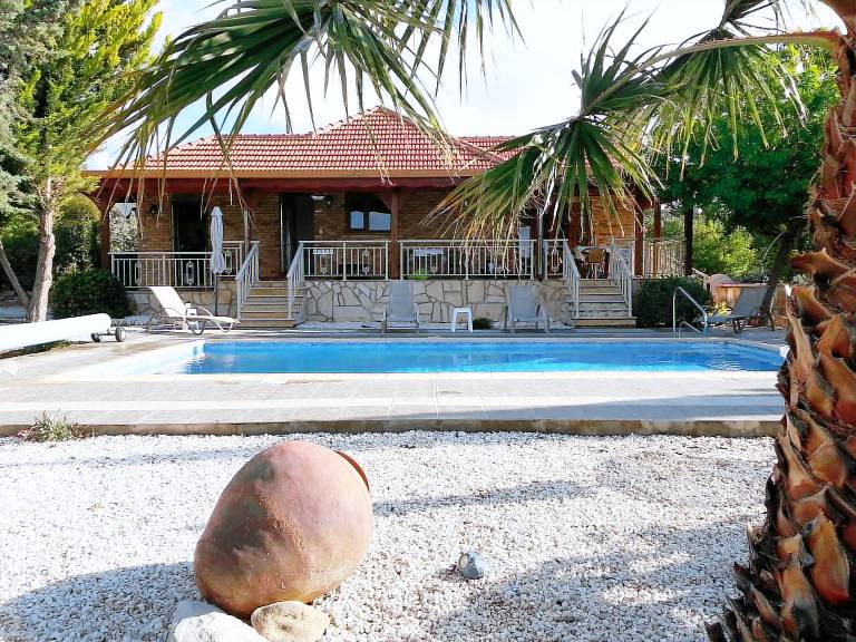 Villa Anogyra