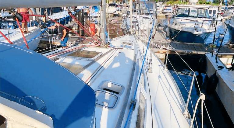 Boat for 4 persons in Calheta