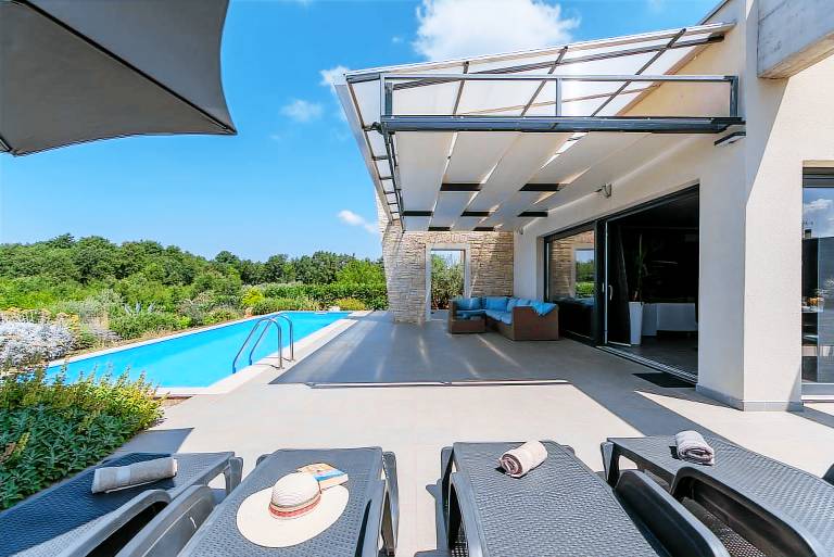 Fully equipped villa with BBQ, garden & patio | Sea view | Pets allowed — photo 3