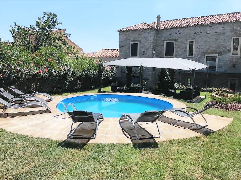 Bed & Breakfast  Barumini