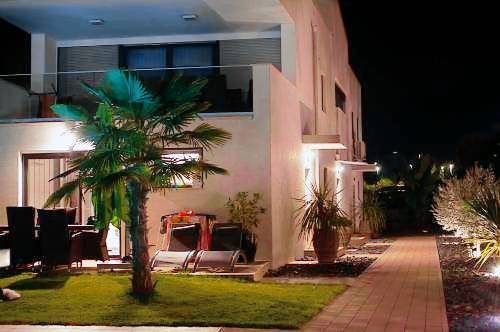 Apartment with private pool, patio & hot tub — photo 4
