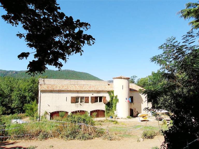 Pension  Bagnols-en-Forêt