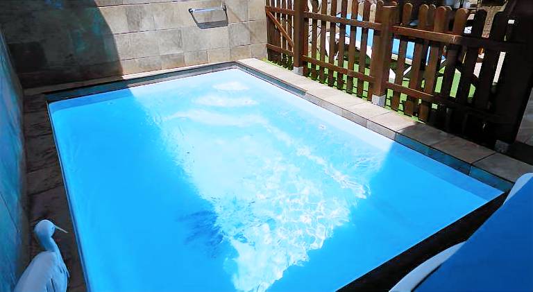 Vacation home with pool | Pets allowed — photo 2