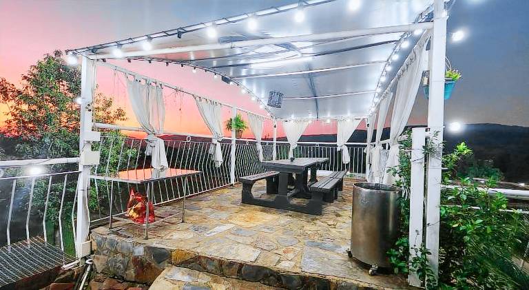 Koi Inn — photo 4