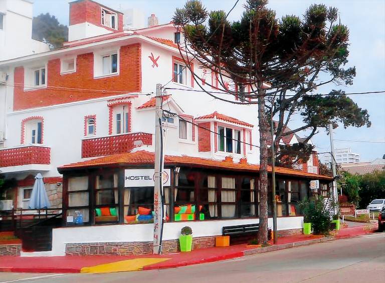 Hostel  Península