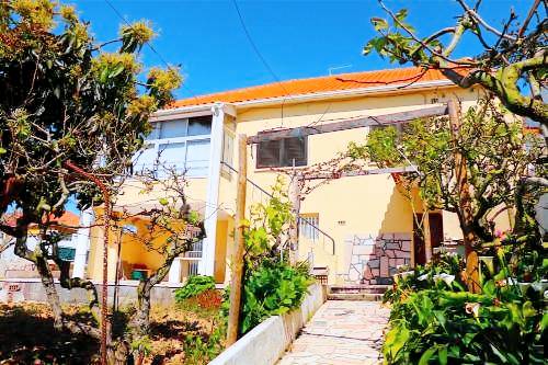House Ericeira