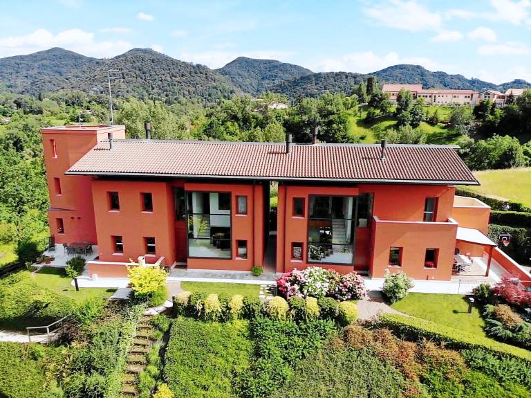 Villa  Vedelago