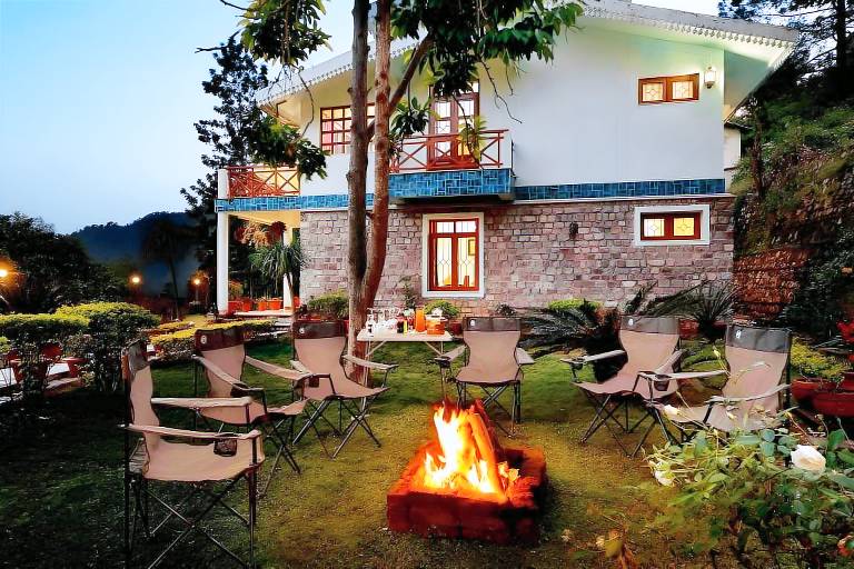 Rainbow Cottage 3BR Villa Nainital hills Cook in Bhimtal