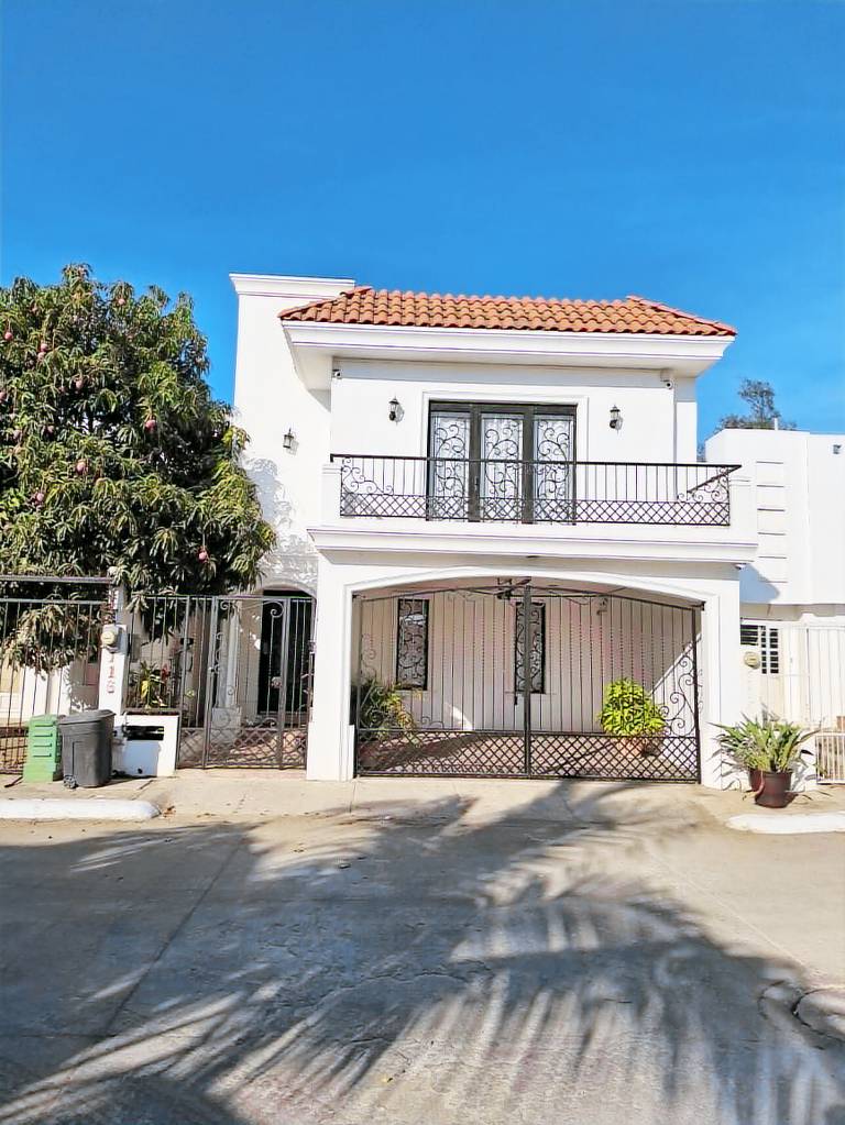 House  Tampico