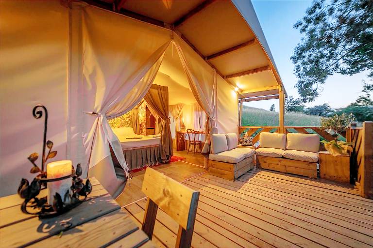 Privatzimmer Saturnia