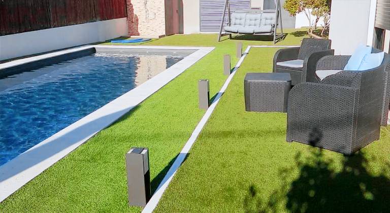 Fully equipped villa with barbecue, yard & private pool | Good for workation | Pets are welcome in Almada