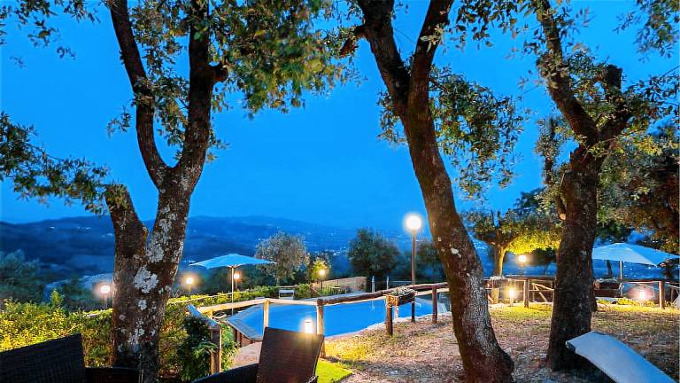 Villa Simonetta, Splendid Property inTuscany with private pool and jacuzzi — photo 4